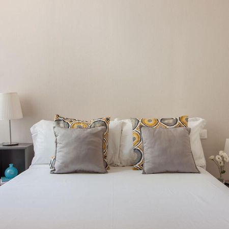 Italian Experience-Lungarno Suite Apartment Firenze Bagian luar foto