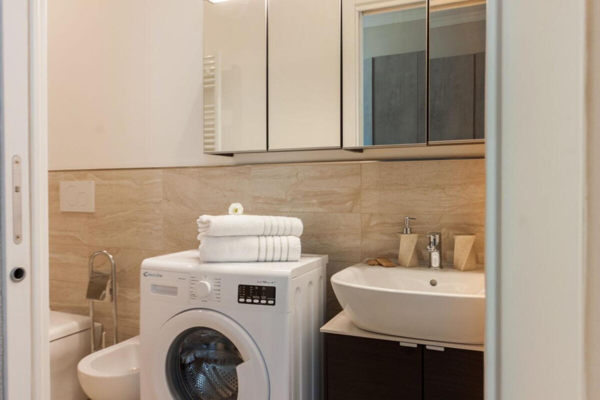 Italian Experience-Lungarno Suite Apartment Firenze Bagian luar foto