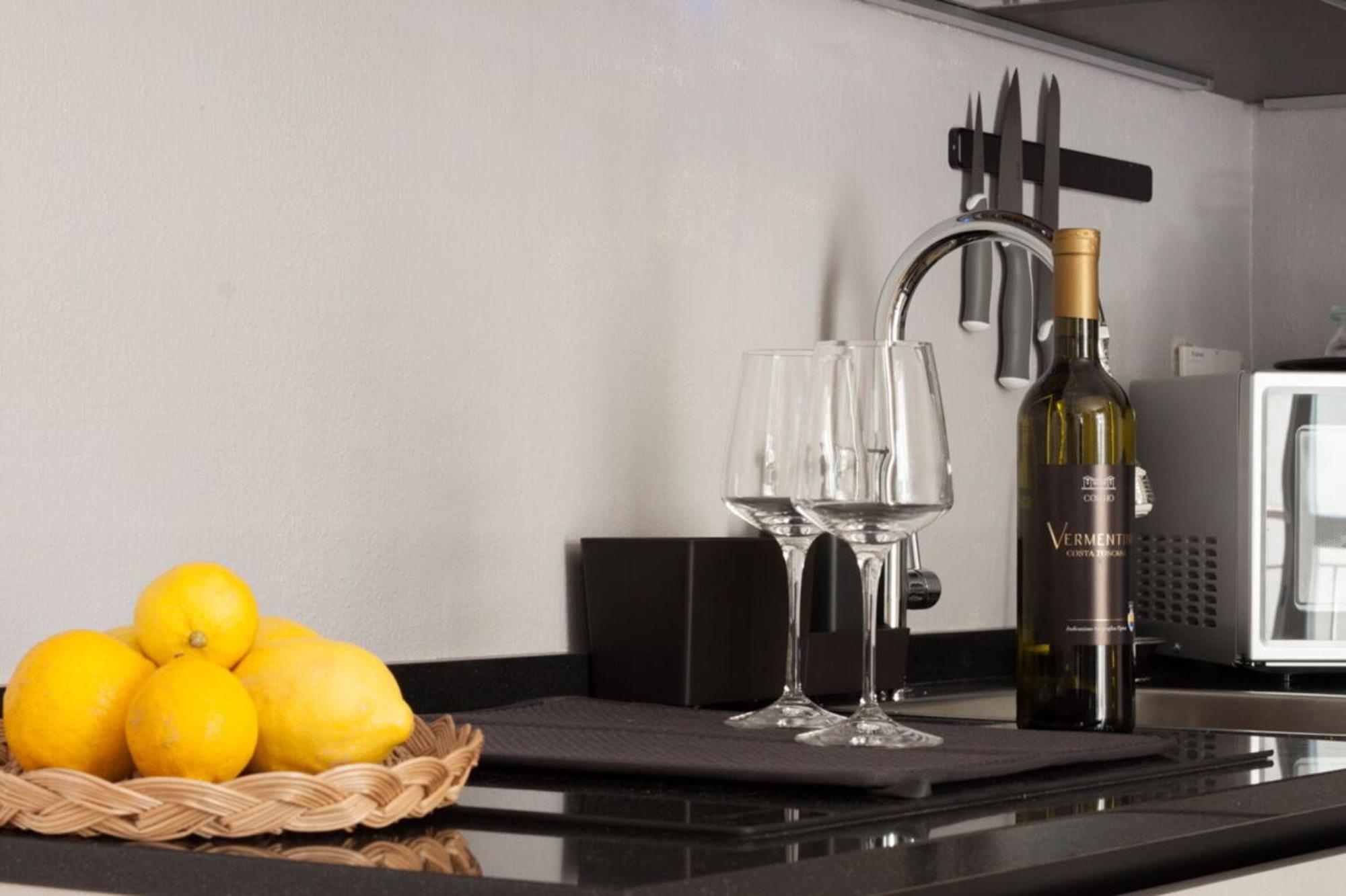 Italian Experience-Lungarno Suite Apartment Firenze Bagian luar foto